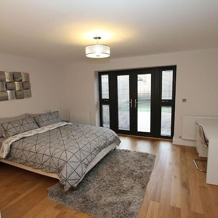 Lovely One Bed Apartment-Near All Transport-Village-Freeparking London Bagian luar foto